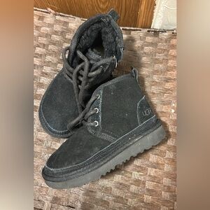 Black uggs